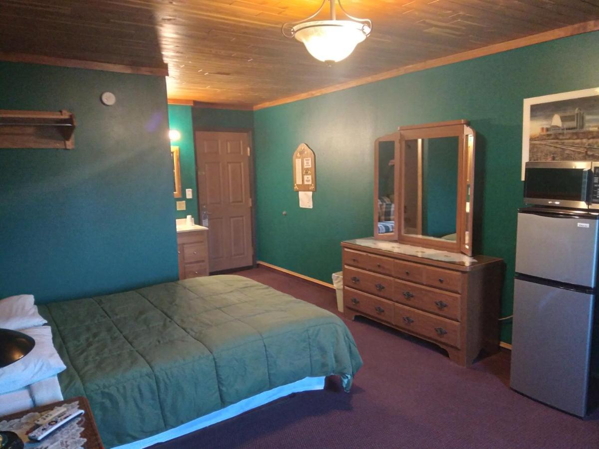 Comfort Zone Inn Rothsay Экстерьер фото